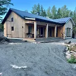 Hemvik Villa *